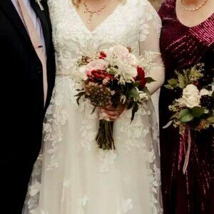 Galina Signature David's Bridal Illusion Sleeve, Lace Applique Wedding Dress 20W